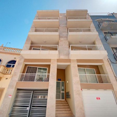 Modern Seaside 2 Bedroom Penthouse With Sea Views 圣保罗湾城 外观 照片