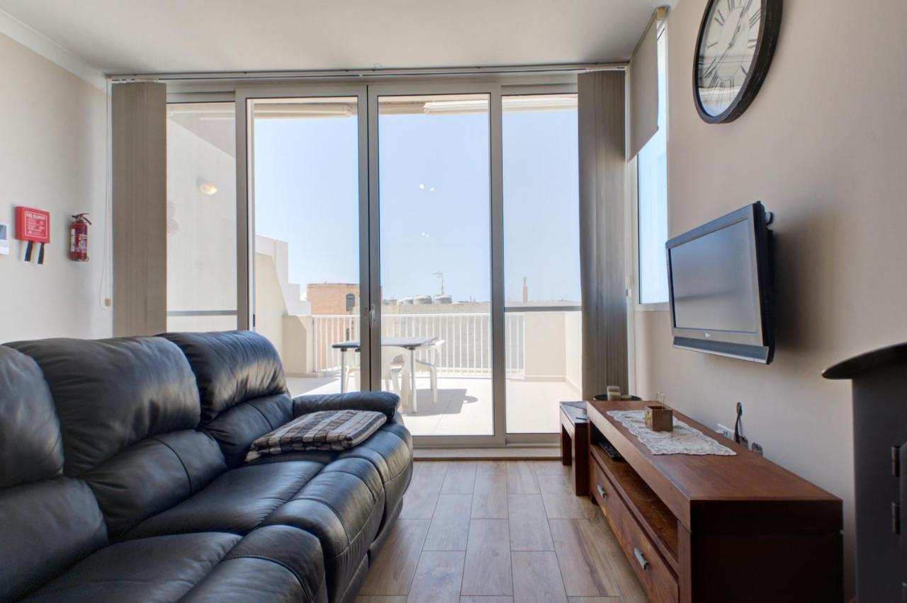 Modern Seaside 2 Bedroom Penthouse With Sea Views 圣保罗湾城 外观 照片
