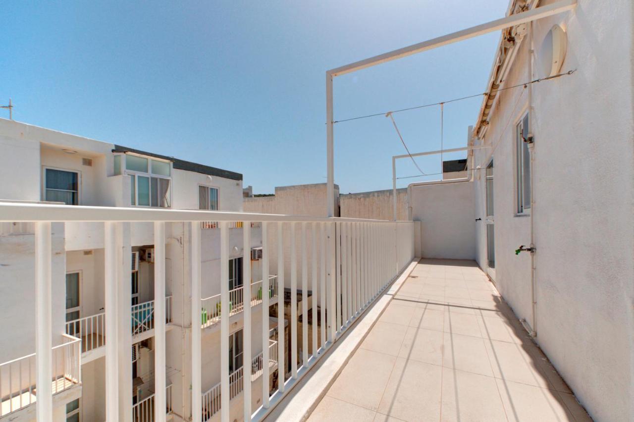 Modern Seaside 2 Bedroom Penthouse With Sea Views 圣保罗湾城 外观 照片